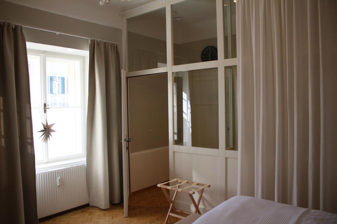 White Flat By Grazrentals With Cool Location & Free Parking Екстериор снимка