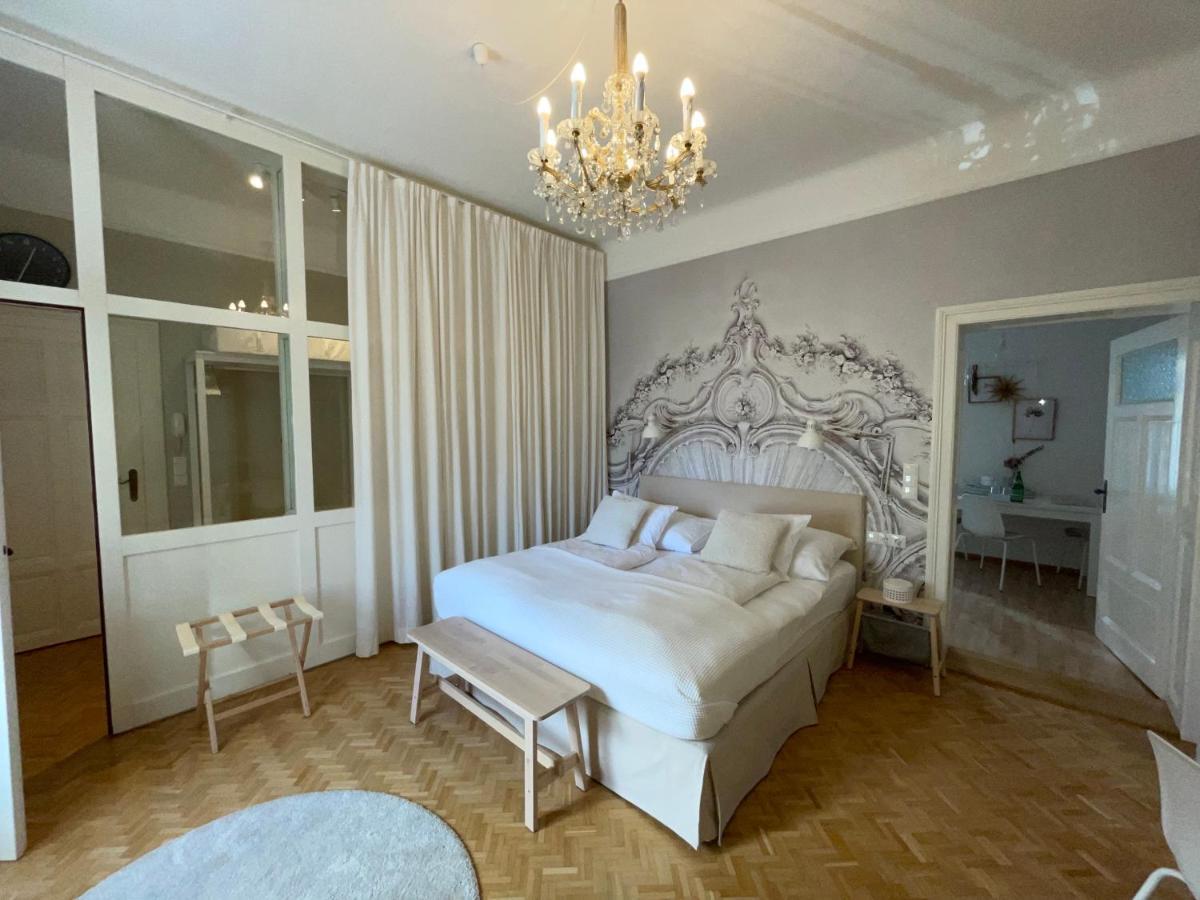 White Flat By Grazrentals With Cool Location & Free Parking Екстериор снимка