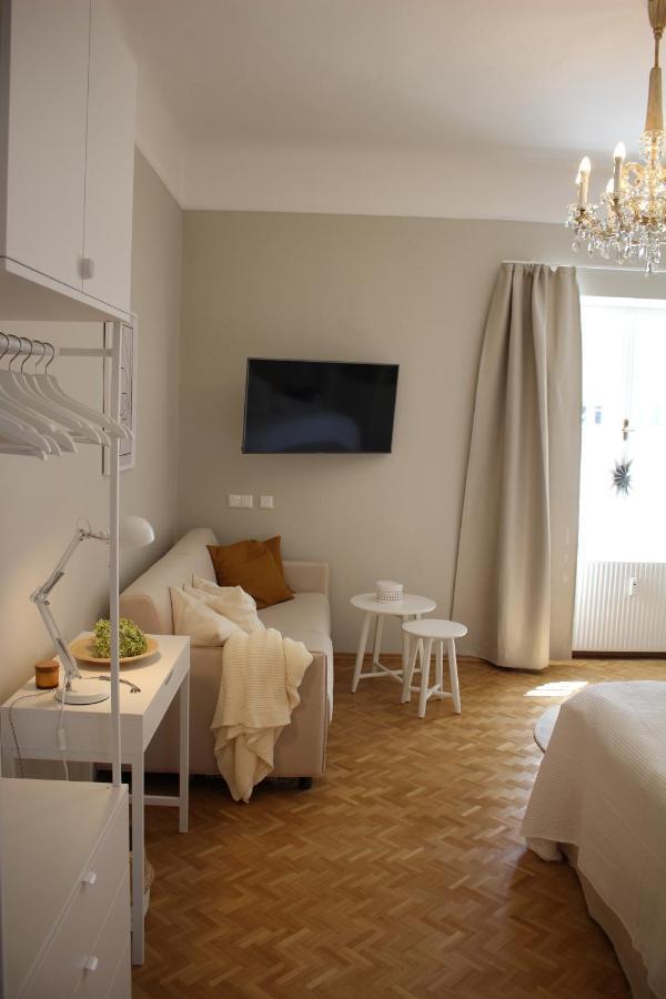 White Flat By Grazrentals With Cool Location & Free Parking Екстериор снимка